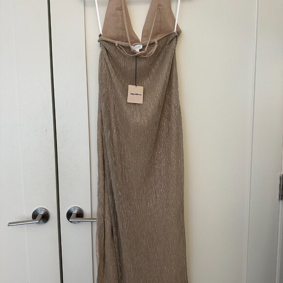 Superdown Hailee High Slit Maxi Dress in Champagne - XS - Picture 5 of 12